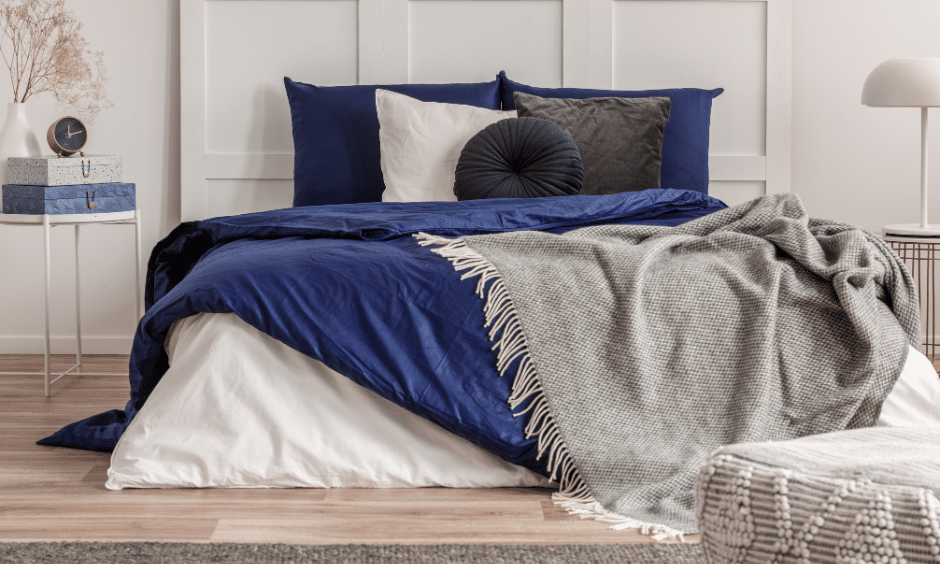 THE ULTIMATE GUIDE TO BUYING AND INCORPORATING BED COMFORTERS